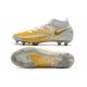 Crampons de Foot Nike Phantom GT Elite DF FG Or Blanc